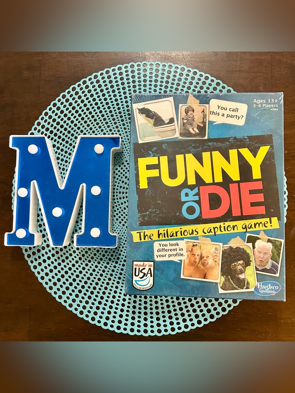 Funny or Die: The Hilarious Caption Board Game Hasbro; 2013, Sealed